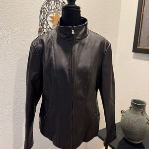 Sleek Black Faux Leather Jacket for Women